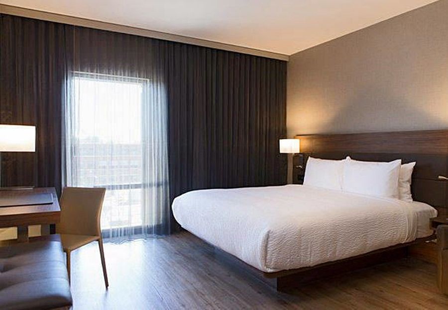 Ac Hotel Kansas City Plaza Exterior photo